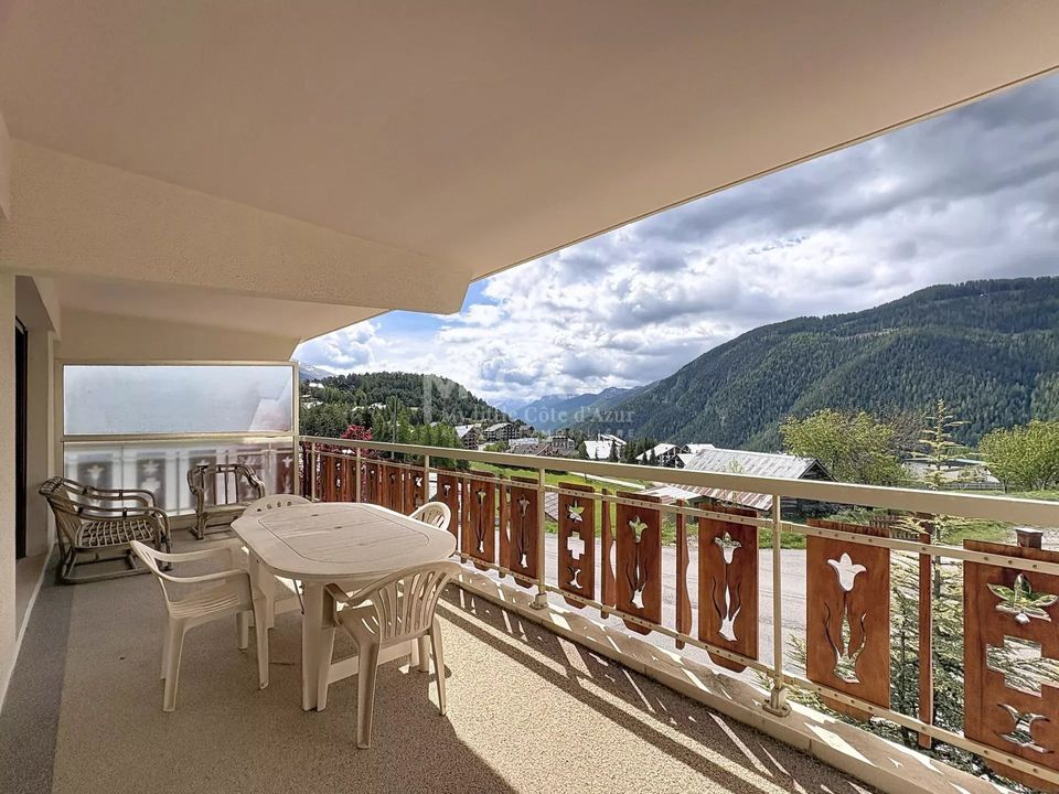 Leilighet i Saint-Étienne-de-Tinée, Alpes-Maritimes - bilde 1