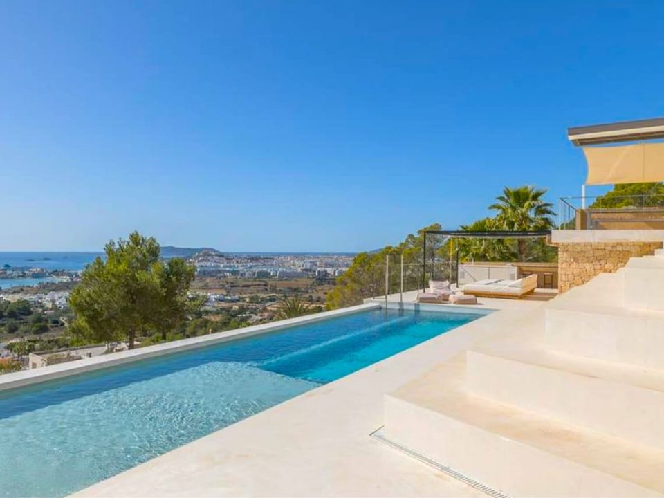 Villa i Santa Eulalia Del Rio, Ibiza - bilde 3