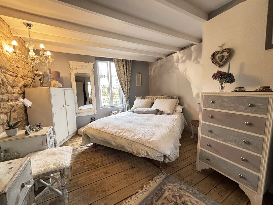 Landsbyhus i Nanteuil-en-Vallee, Charente - foto 4