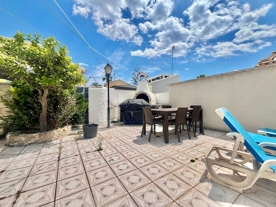 Villa in Orihuela Costa, Alicante - foto 3