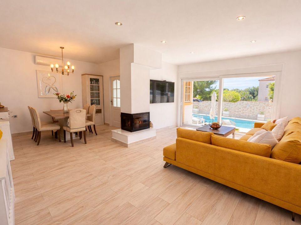 Villa in Los Dolses, Alicante - photo 3