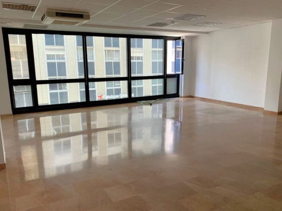 L'establiment comercial a Tarragona, Tarragona - foto 4