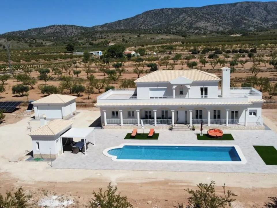 Villa i Pinoso, Alicante - foto 1