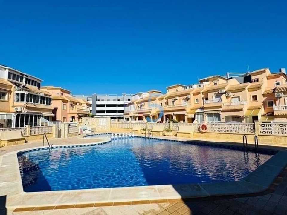 Byhus i Playa Flamenca, Alicante - foto 2