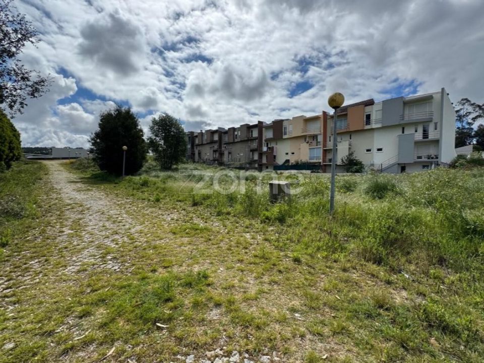 Helårsgrund i Santa Maria de Lamas, Aveiro - foto 1