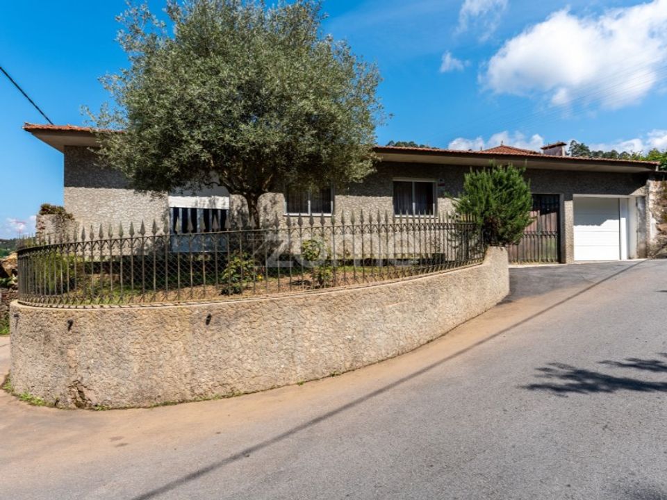 Villa i Santa Maria da Feira, Aveiro - foto 1