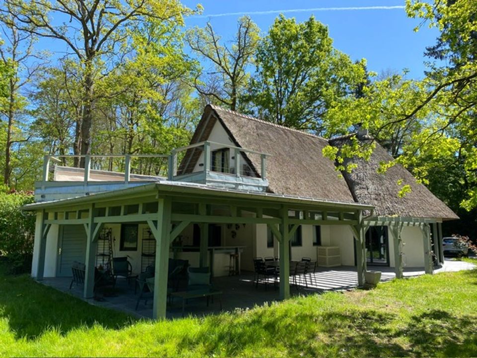 Erhvervsejendom i Lamorlaye, Oise - foto 1