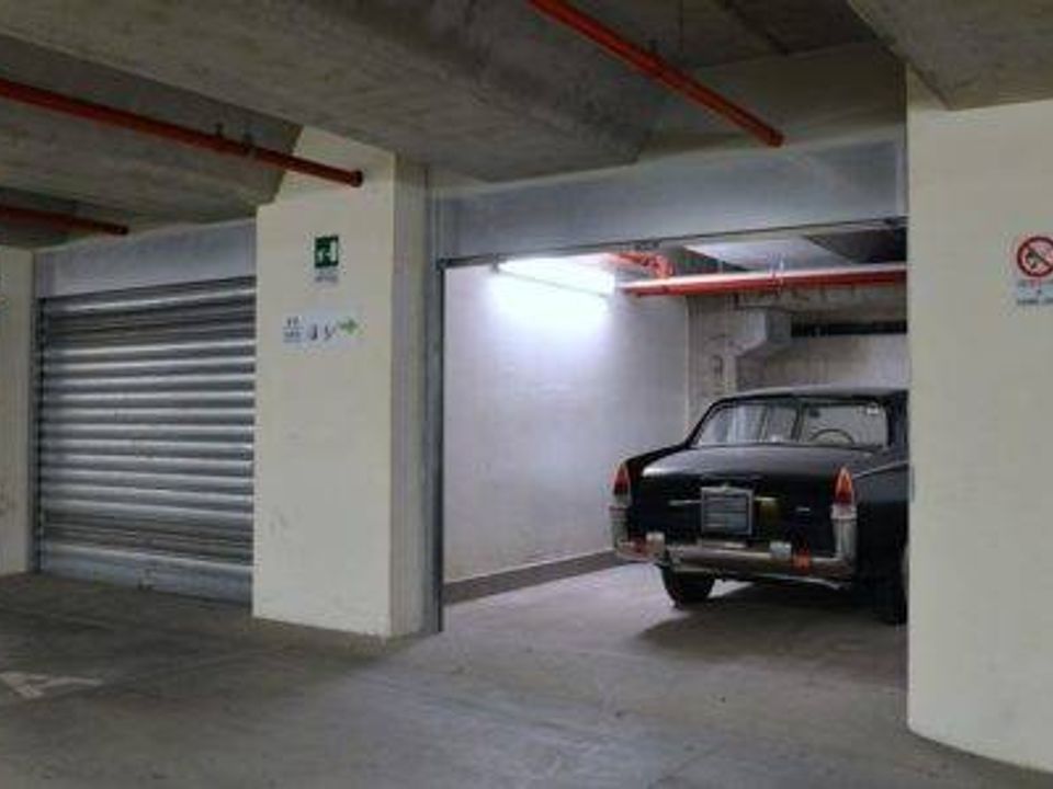 Miejsce parkingowe: Bologna, Bologna – zdjęcie 1
