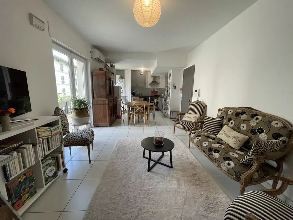 Lejlighed i Montelimar, Drome - foto 1