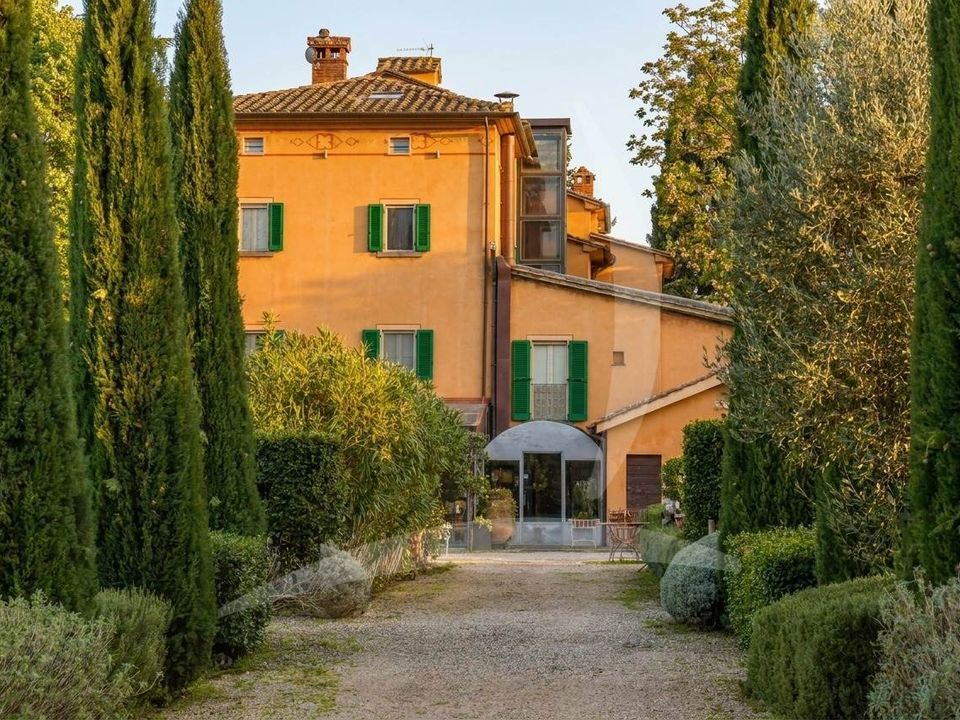 Erhvervsejendom i Tuoro sul Trasimeno, Perugia - foto 1