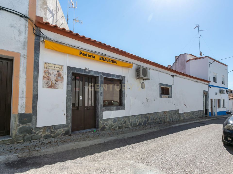 Erhvervsejendom i Mourao, Evora - foto 1