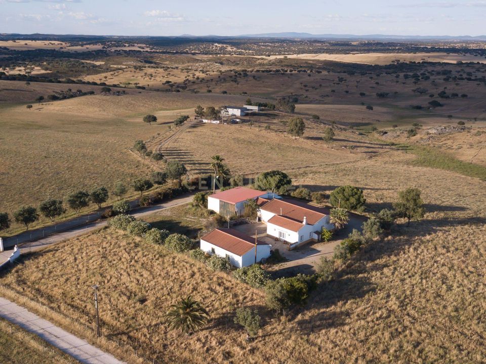 Gårdshus i Mourao, Evora - bilde 1