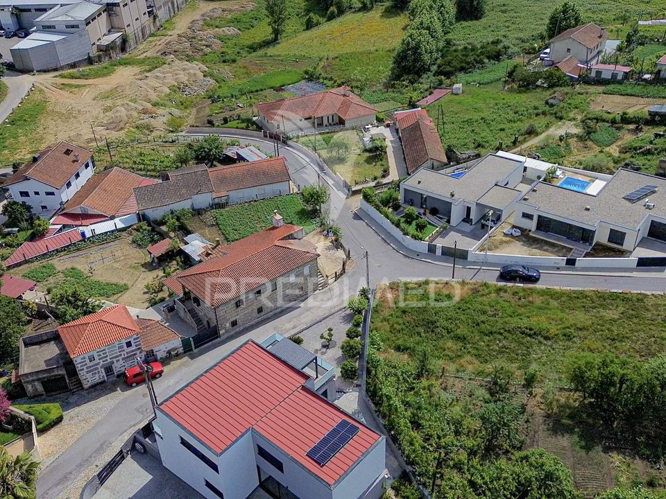 Byhus i Felgueiras, Porto - foto 3