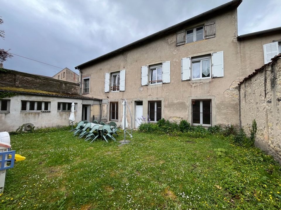 Dorpshuis in Lunéville, Meurthe-et-Moselle - foto 1