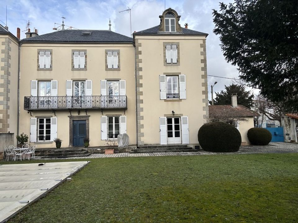 Villa i Issoire, Puy-de-Dome - bilde 1
