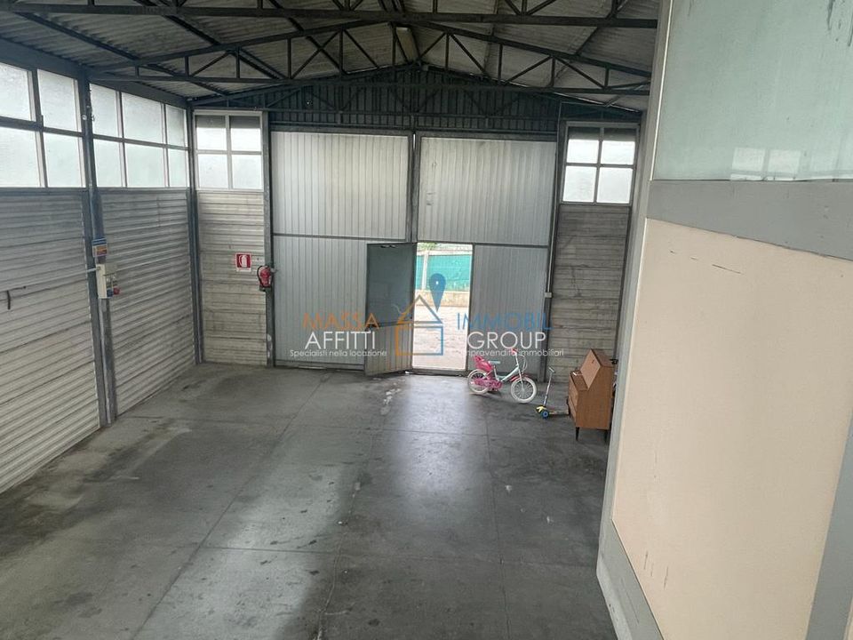 L'establiment comercial a Massa, Massa and Carrara - foto 2