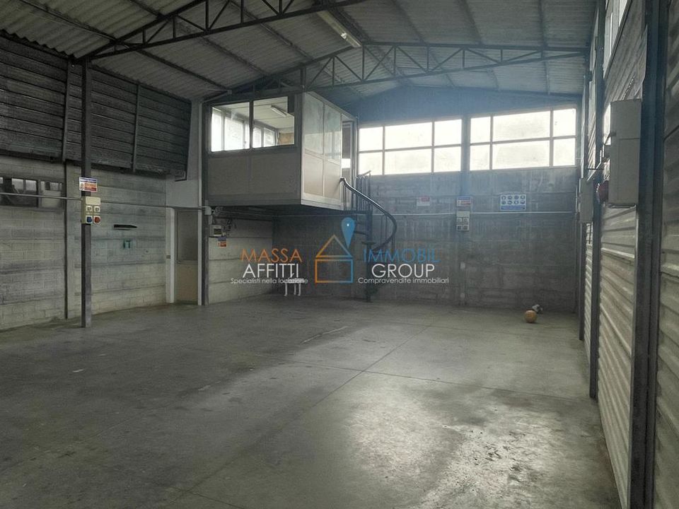 L'establiment comercial a Massa, Massa and Carrara - foto 4