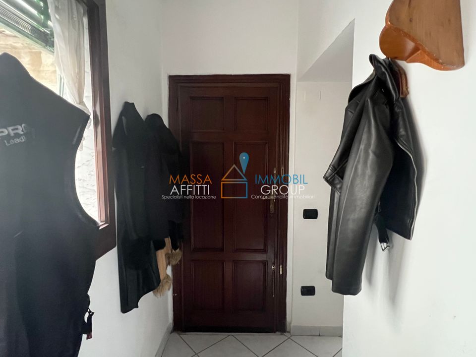 Lejlighed i Carrara, Massa and Carrara - foto 1