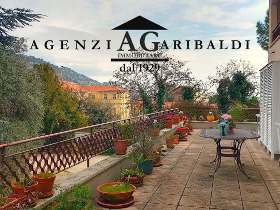 Lejlighed i Ventimiglia, Imperia - foto 1