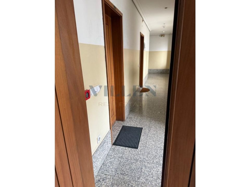 Erhvervsejendom i Santo Tirso, Porto - foto 3