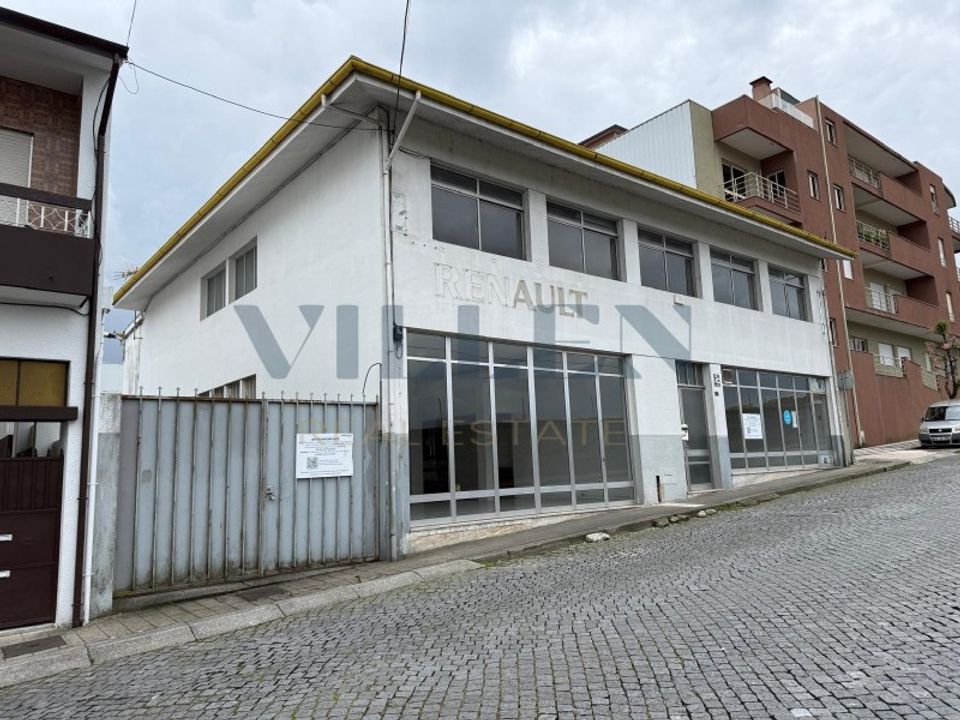 Erhvervsejendom i Santo Tirso, Porto - foto 1