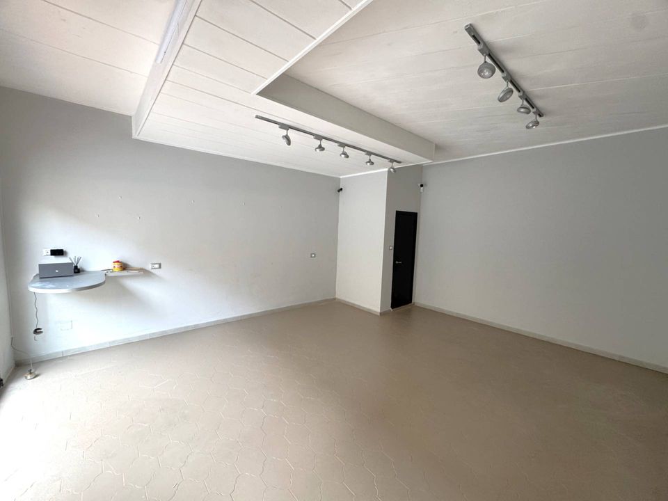 Propiedad comercial en Porto San Giorgio, Fermo - foto 1
