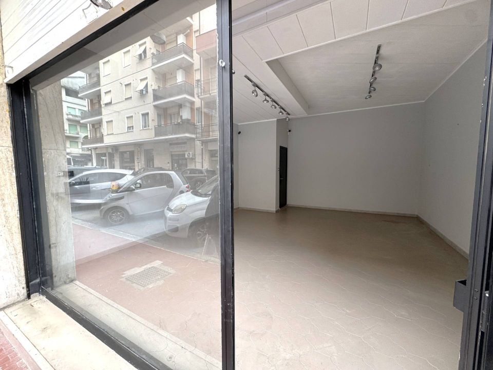 Propiedad comercial en Porto San Giorgio, Fermo - foto 5
