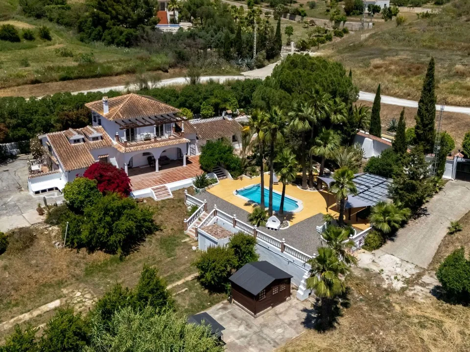 Finca i Alhaurin El Grande, Malaga - foto 1