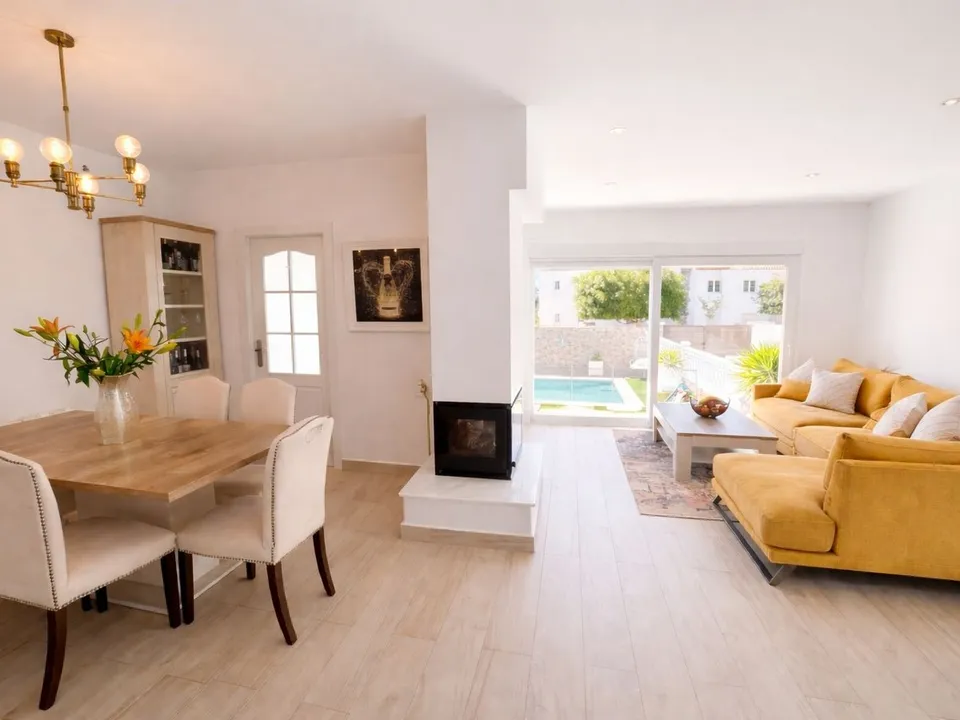 Villa in Los Dolses, Alicante - photo 4