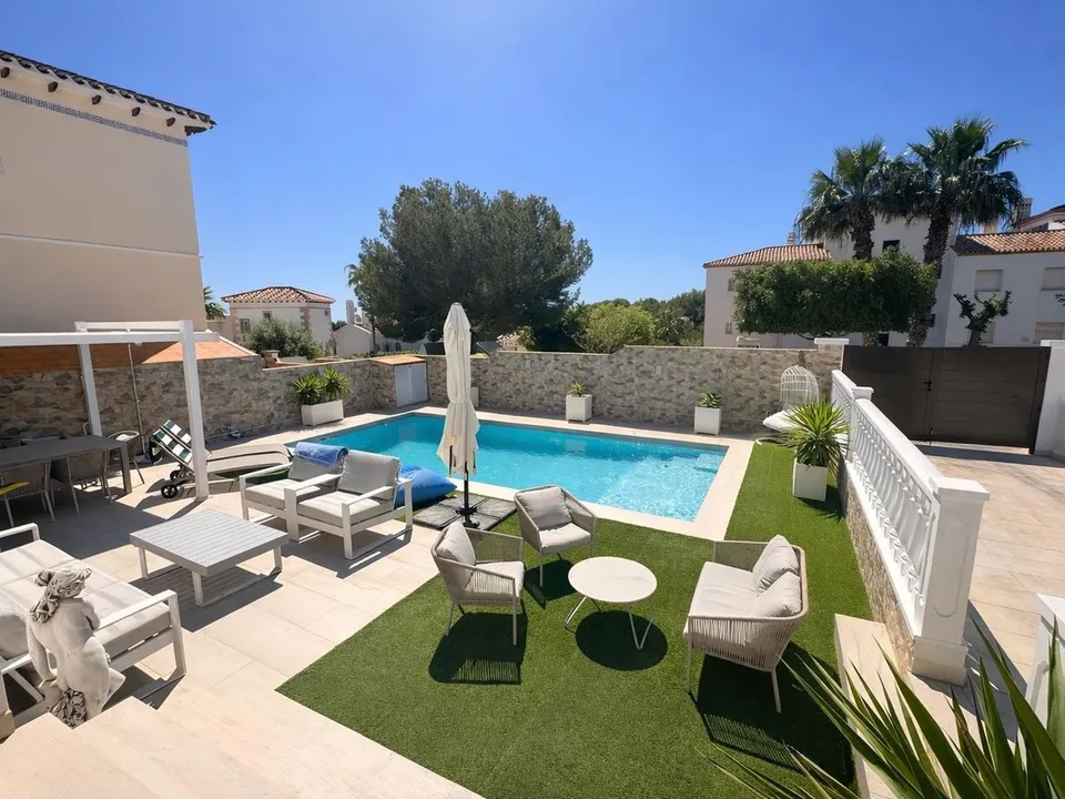 Villa in Los Dolses, Alicante - photo 5