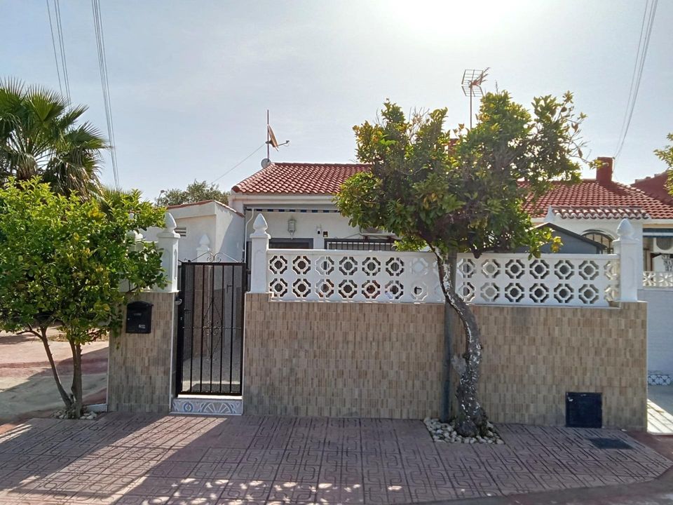 Bungalow i Torrevieja, Alicante - foto 1