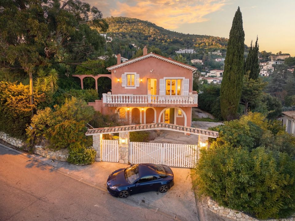 Villa i Mandelieu-la-Napoule, Alpes-Maritimes - foto 3