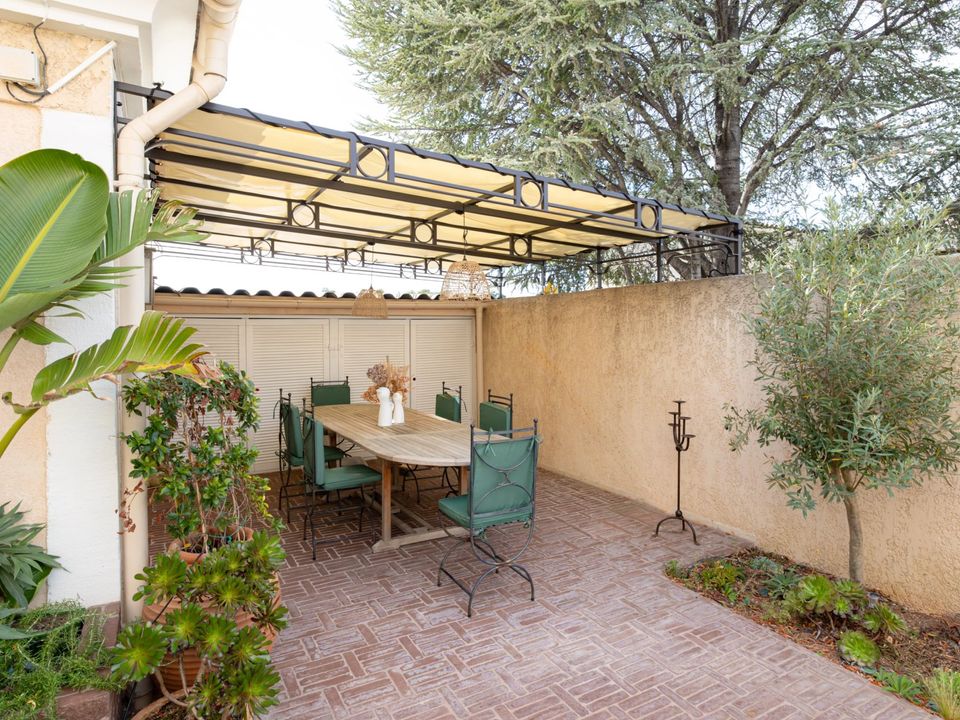 Villa i Villeneuve-Loubet, Alpes-Maritimes - foto 3