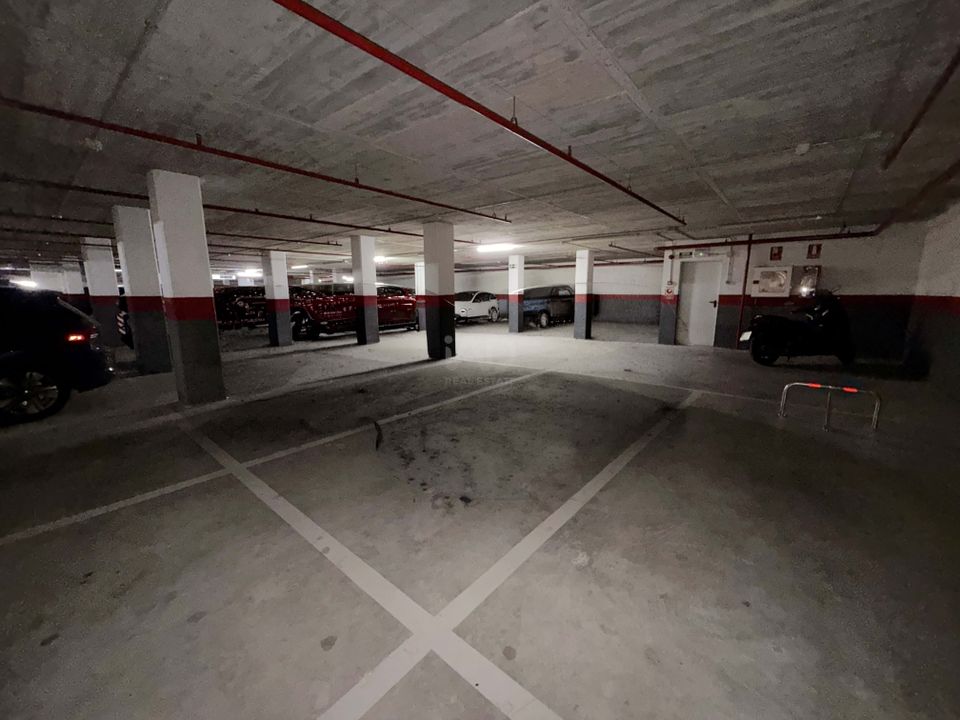 Garage i Barcelona, Barcelona - foto 1
