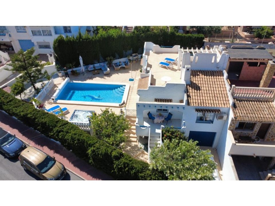 Villa i Los Balcones, Alicante - foto 1