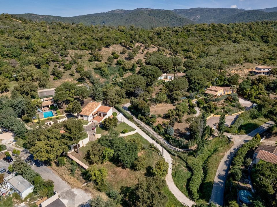 Villa i Bormes-les-Mimosas, Var - foto 1