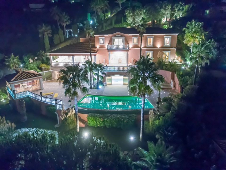Villa i Les Issambres, Var - foto 1