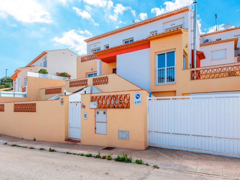 Villa i Alfaz del Pi, Alicante - foto 1