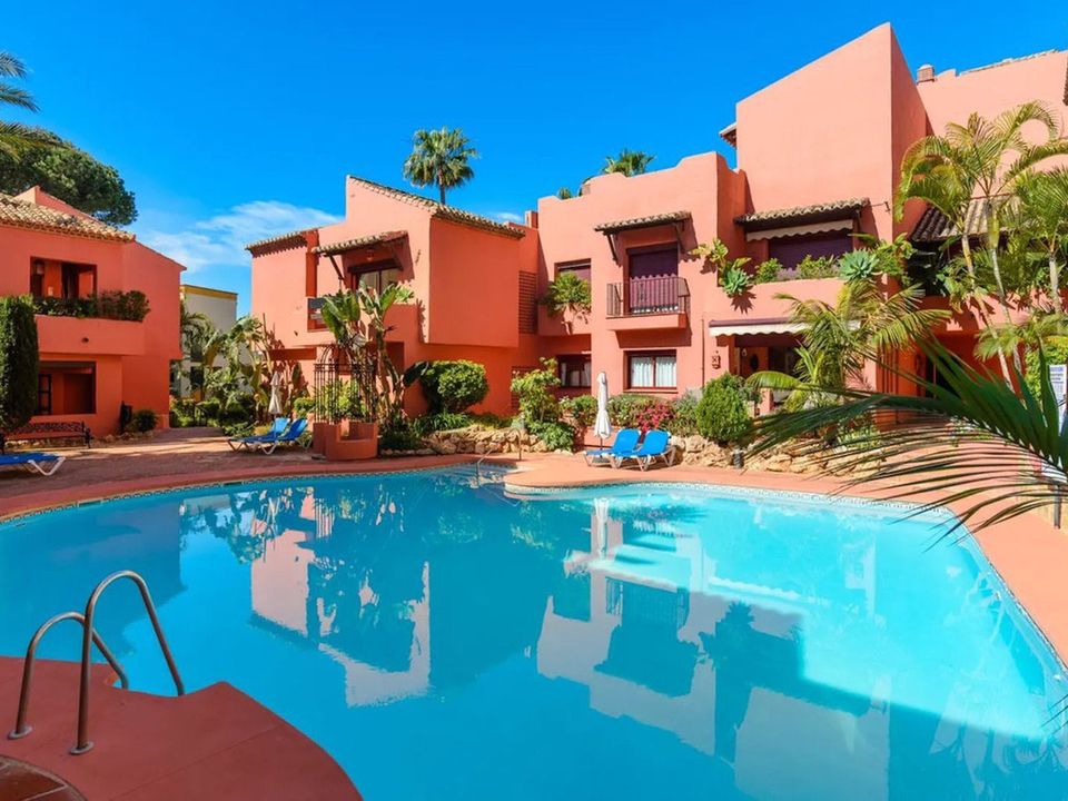 Lejlighed i Elviria, Malaga - foto 1