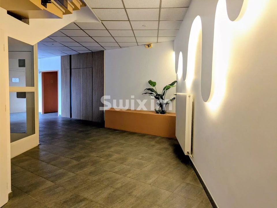 L'establiment comercial a Péronnas, Ain - foto 1