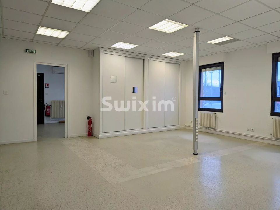 L'establiment comercial a Péronnas, Ain - foto 3
