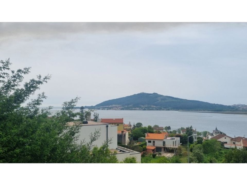 Helårsgrund i Caminha, Viana do Castelo - foto 1