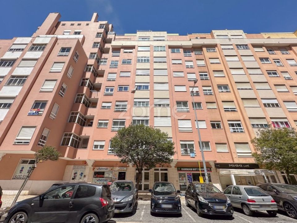Lejlighed i Rio de Mouro-Estacao, Lisbon - foto 1