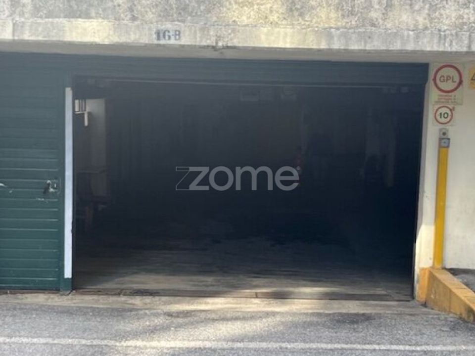 Garage i Alges, Lisbon - foto 3