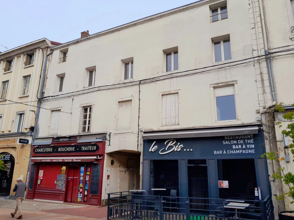 Lejlighed i Montceau-les-Mines, Saone-et-Loire - foto 1