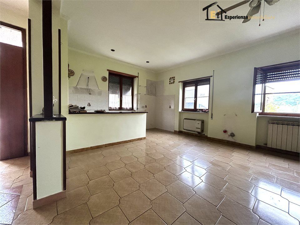 Lejlighed i Montopoli di Sabina, Rieti - foto 2