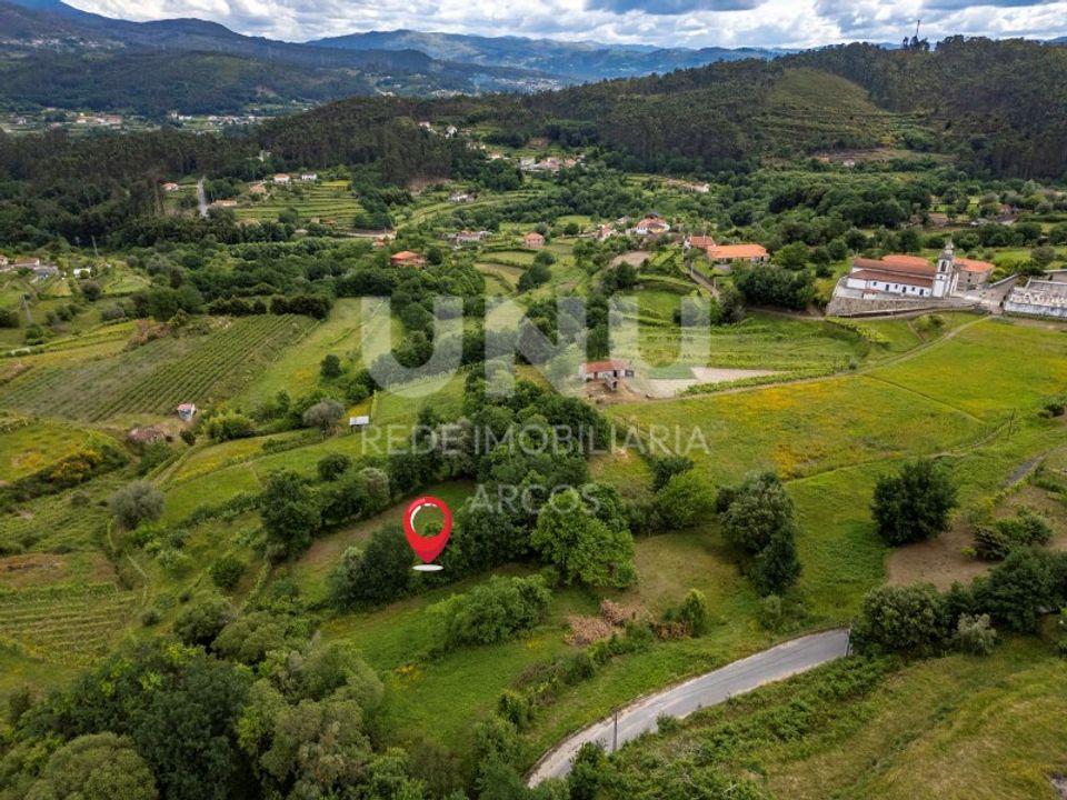 Helårsgrund i Arcos de Valdevez, Viana do Castelo - foto 1