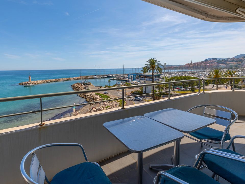 Lejlighed i Menton, Alpes-Maritimes - foto 1