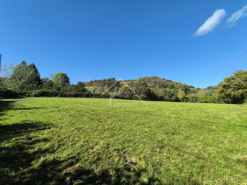 Terrain - Youx, Puy-de-Dome - photo 1