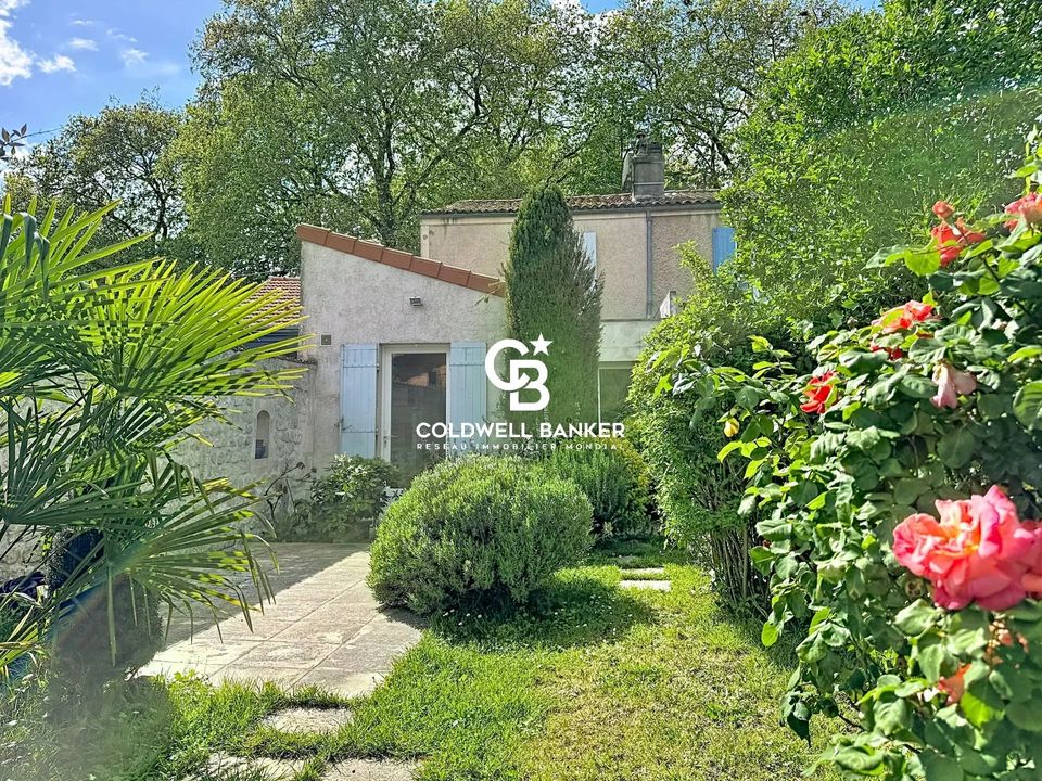 Villa i Saintes, Charente-Maritime - foto 1